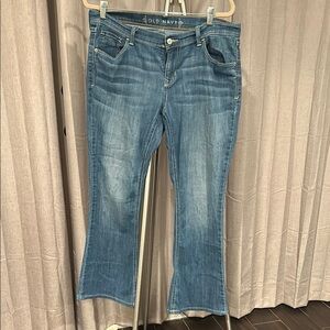 Old Navy Blue Boot Cut Jeans with Classic‎ Denim Wash.